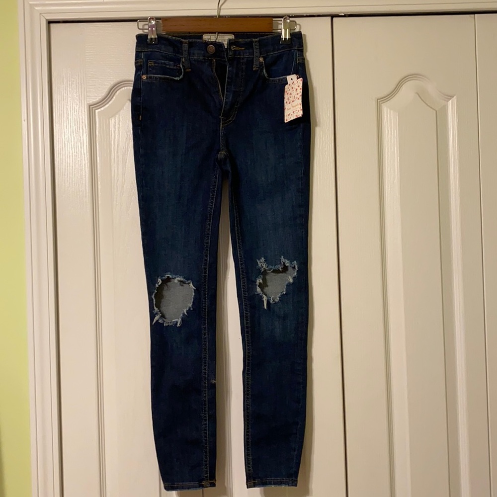 Free People High RIse Busted Skinny Jeans